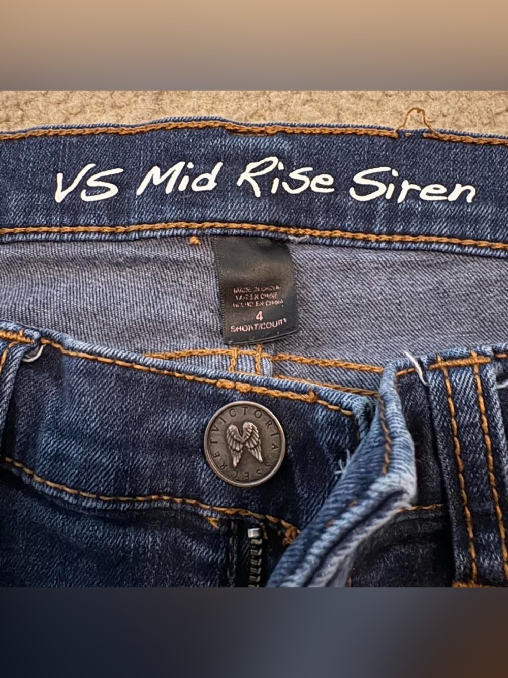 Y2K 2000s Victoria’s Secret Mid Rise Siren Skinny Jeans🪽 (SIZE 4 SHORT)